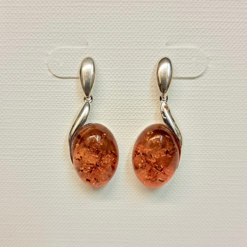 Click to view detail for HWG-2338 Earrings, Oval Rum Amber, Posts $60